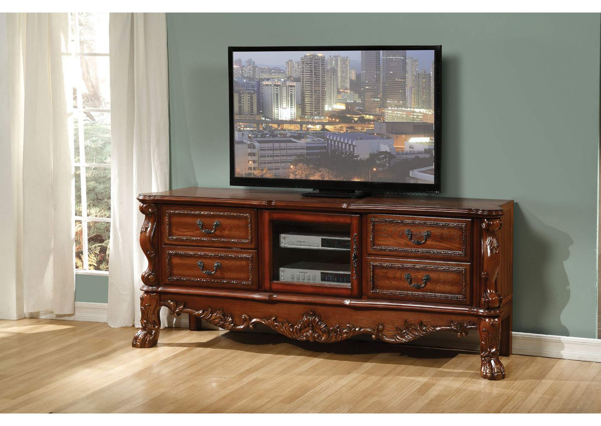 Royal Furniture Gifts Dresden Cherry Oak Tv Stand
