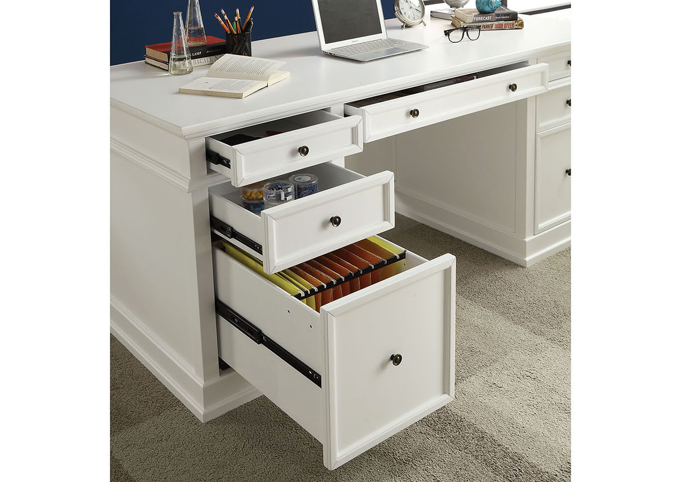 Family Furniture Tx Daiki White Desk