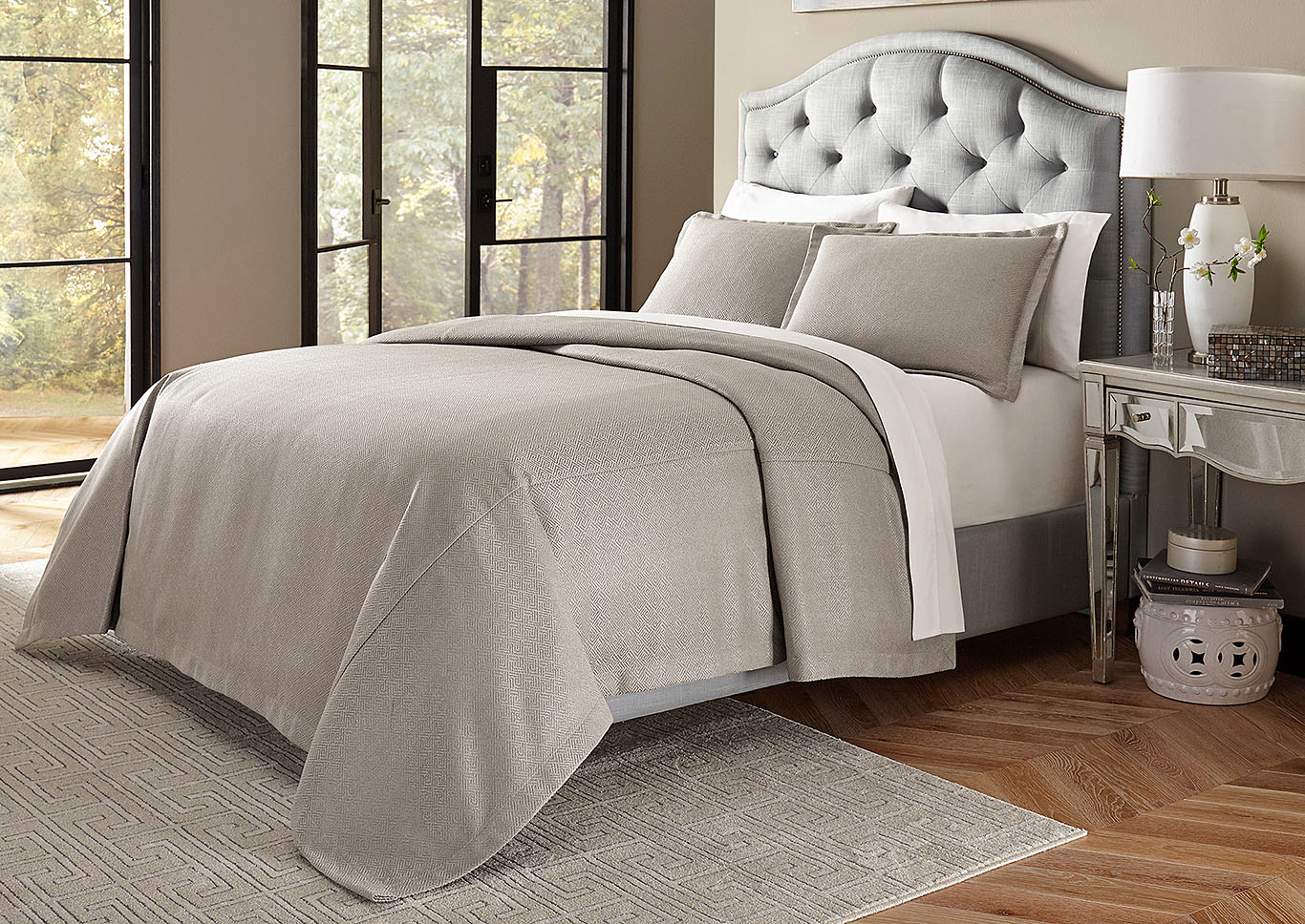 5th Avenue Furniture Mi Port Orleans Grey 3 Pc Queen Bed