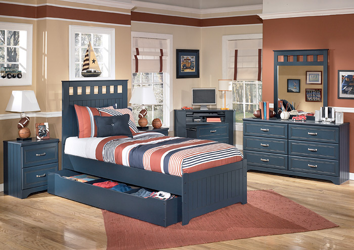 leo blue dresser
